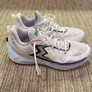 Size 11 361 degrees basketball shoe, light use, no outside and inside damage